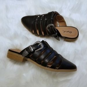 Qupid | Black Caged Western Style Mule Size 7.5